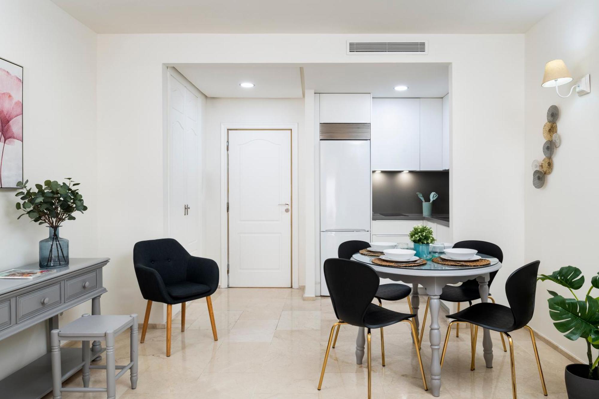 Magno Apartments Santa Justa — Photos 1